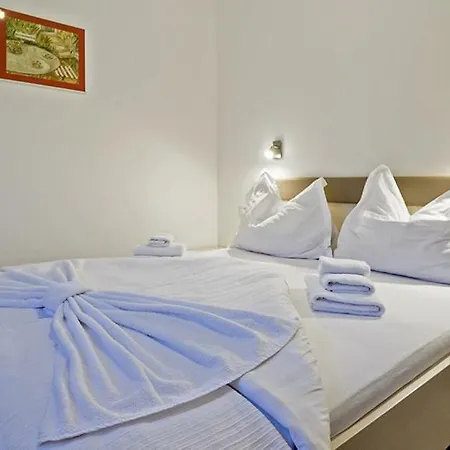 Holidayhomehr * Rogoznica (Sibenik-Knin)