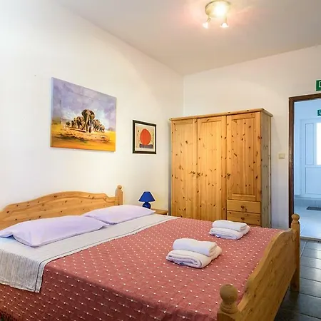 Holidayhomehr *