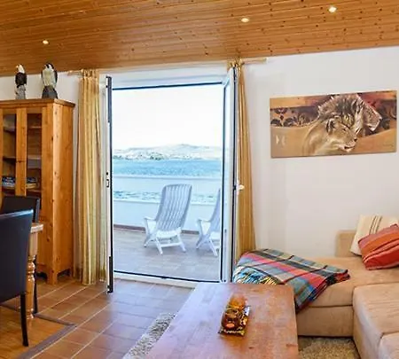 Holidayhomehr *