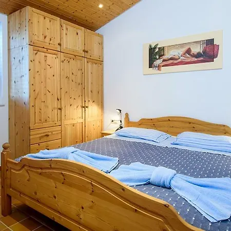 Holidayhomehr *