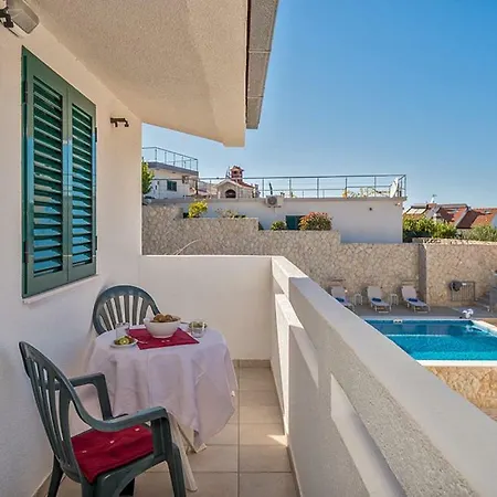 Holidayhomehr Apartamento